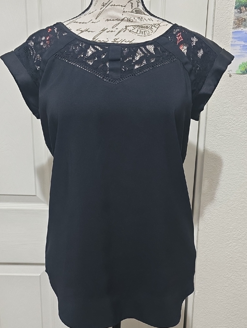 Express Lace Yoke Short Sleeve Silky Top Blouse, XS, EUC